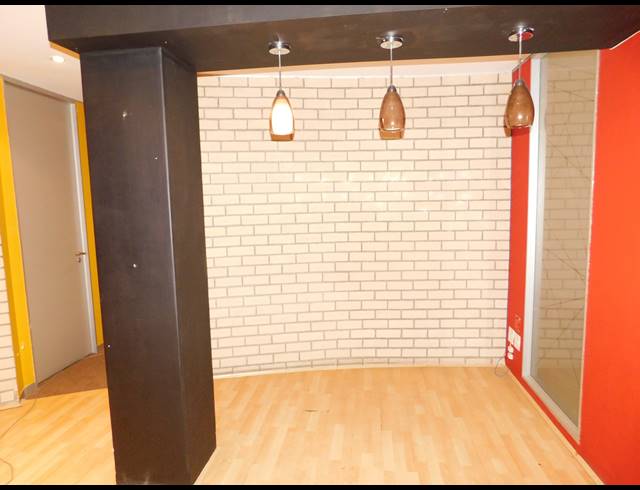 300M² OFFICE TO LET IN FERNDALE